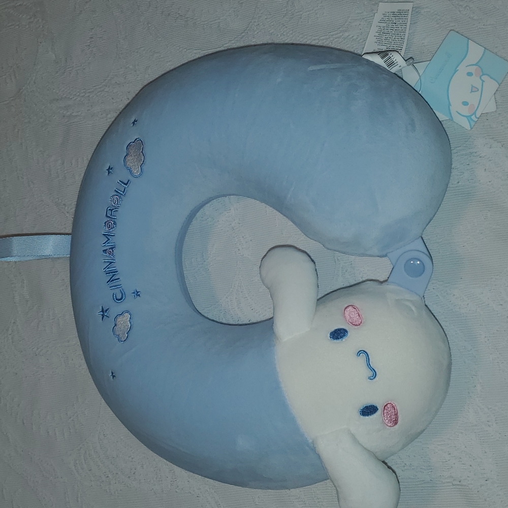 💜 Sanrio Hello Kitty Cinnamoroll Travel Pillow NWT Host Pick 🎊